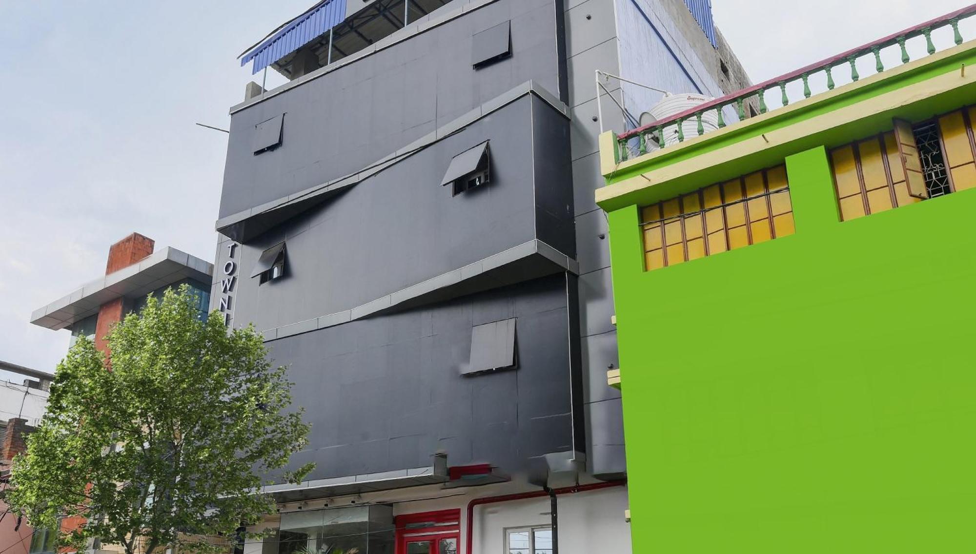 Super Town House Hi5 Aditya International Bhuvanéšvar Exteriér fotografie