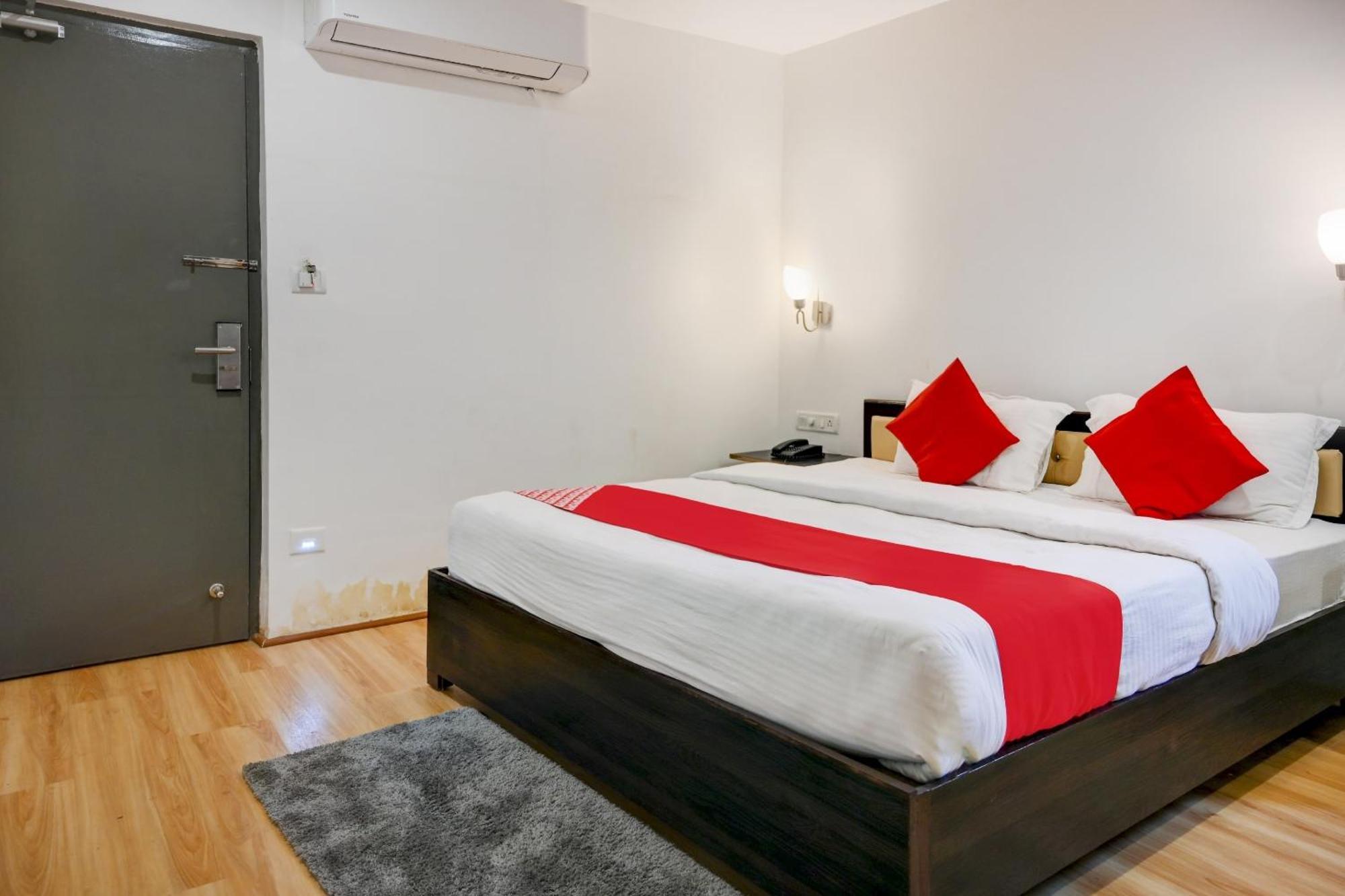 Super Town House Hi5 Aditya International Bhuvanéšvar Exteriér fotografie